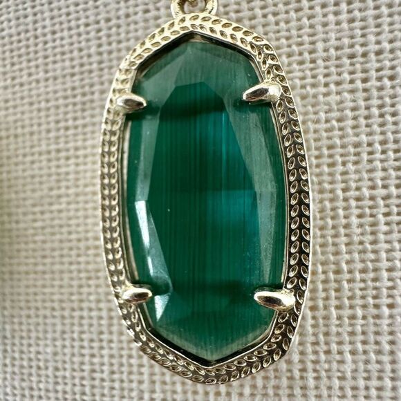 Kendra Scott Dani earrings in gold and emerald cat's eye - Picture 5 of 9